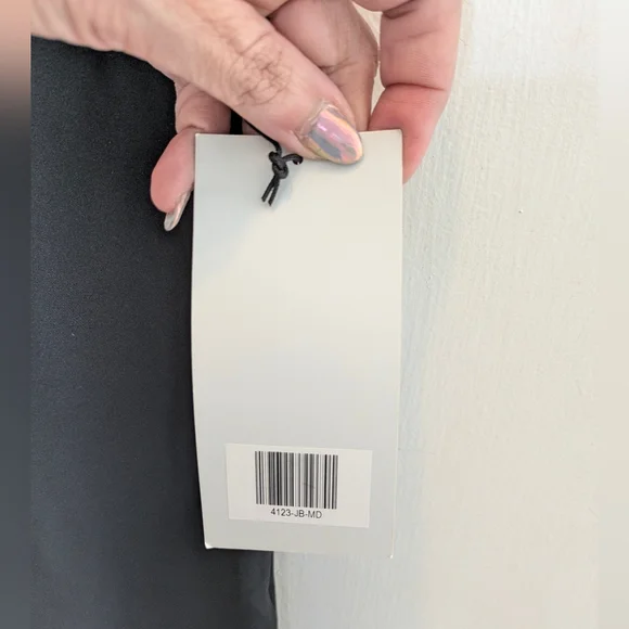 girlfriend collective Black Compressive Pleated Waistband Legging Size Medium - Picture 8 of 14